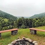Bed & Breakfast Osrodek Wypoczynkowy Pod Debem