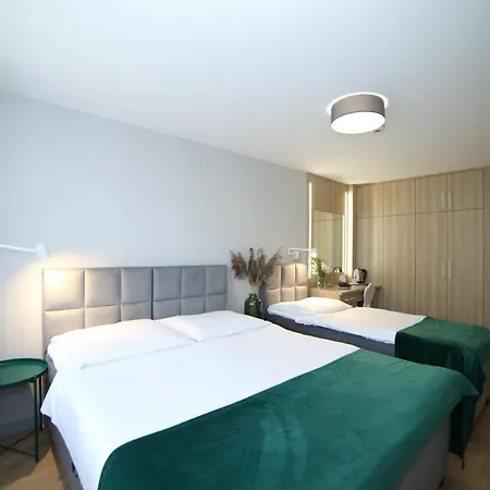 Osrodek Wypoczynkowy Pod Debem 3*