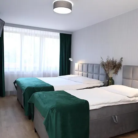 Osrodek Wypoczynkowy Pod Debem 3*