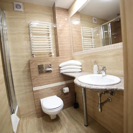 Osrodek Wypoczynkowy Pod Debem Bed & Breakfast Wojtowice