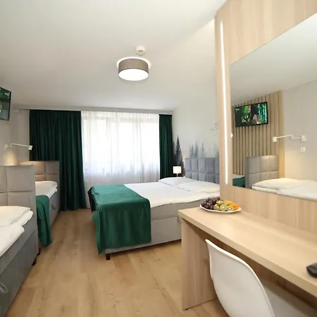 Osrodek Wypoczynkowy Pod Debem B&B 3*