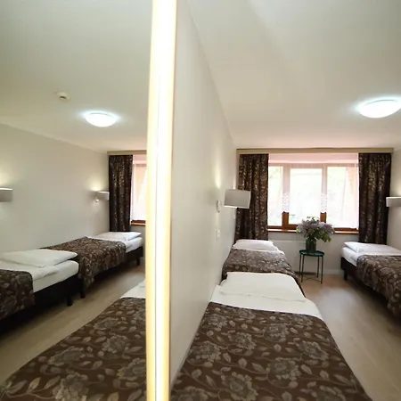 Osrodek Wypoczynkowy Pod Debem Bed & Breakfast 3*