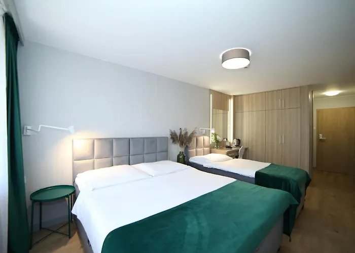 Osrodek Wypoczynkowy Pod Debem 3*